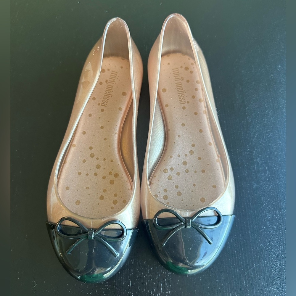 NWOT Mini Melissa Ultragirl Slip on Ballet Flats Nude and Black Captoe